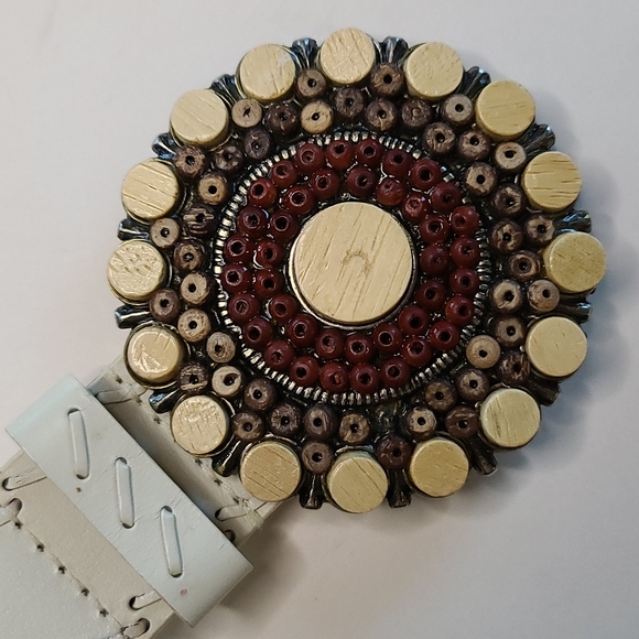 Beaded medallion belt size large - Picture 3 of 5